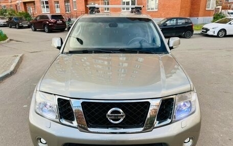 Nissan Pathfinder, 2011 год, 1 585 000 рублей, 2 фотография