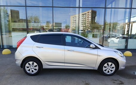 Hyundai Solaris II рестайлинг, 2012 год, 560 000 рублей, 4 фотография