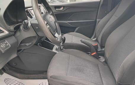 Hyundai Solaris II рестайлинг, 2019 год, 1 220 000 рублей, 8 фотография
