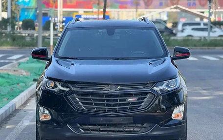 Chevrolet Equinox III, 2022 год, 1 899 955 рублей, 2 фотография