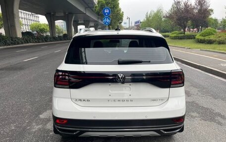 Volkswagen T-Cross I, 2021 год, 1 635 000 рублей, 5 фотография