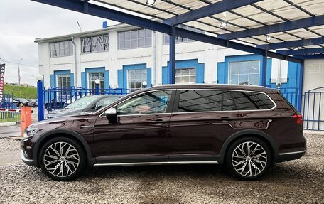 Volkswagen Passat B8 рестайлинг, 2017 год, 2 699 000 рублей, 2 фотография