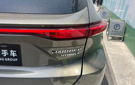 Toyota Harrier, 2022 год, 4 300 000 рублей, 7 фотография