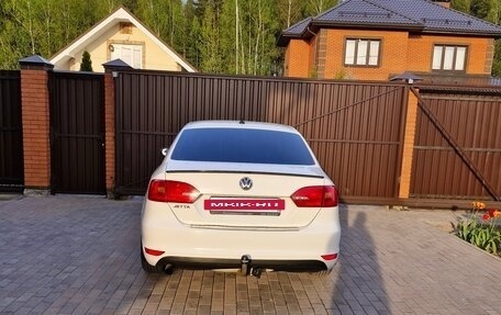 Volkswagen Jetta VI, 2014 год, 930 000 рублей, 5 фотография