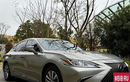 Lexus ES VII, 2021 год, 2 800 000 рублей, 3 фотография