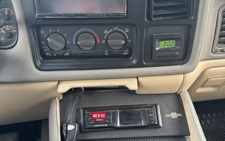 Chevrolet Suburban, 2002 год, 2 150 000 рублей, 8 фотография