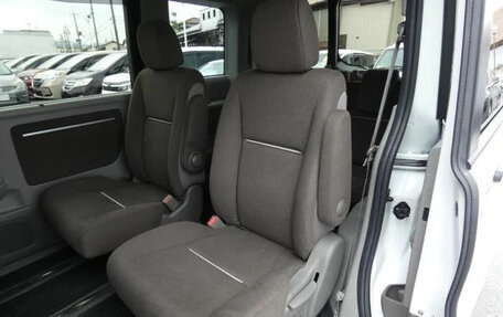 Honda Stepwgn IV, 2016 год, 1 300 888 рублей, 8 фотография