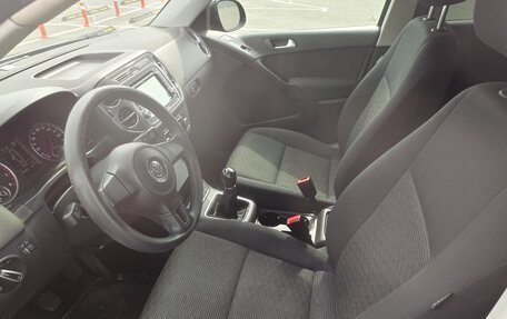 Volkswagen Tiguan I, 2012 год, 699 000 рублей, 10 фотография