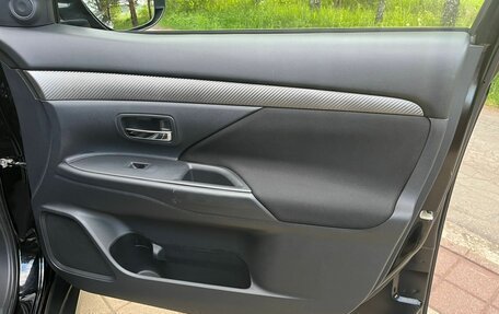 Mitsubishi Outlander III рестайлинг 3, 2014 год, 1 498 000 рублей, 16 фотография