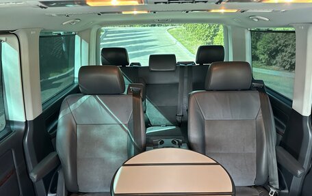 Volkswagen Multivan T5, 2014 год, 2 800 000 рублей, 11 фотография