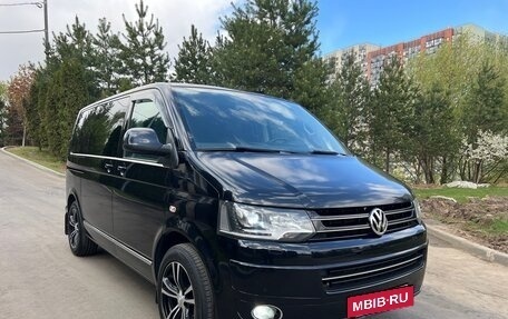 Volkswagen Multivan T5, 2014 год, 2 800 000 рублей, 3 фотография