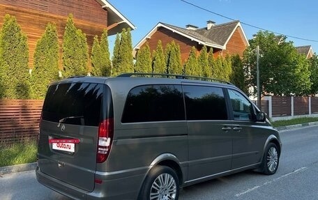 Mercedes-Benz Viano, 2011 год, 1 900 000 рублей, 2 фотография
