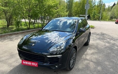 Porsche Cayenne III, 2017 год, 6 300 000 рублей, 2 фотография