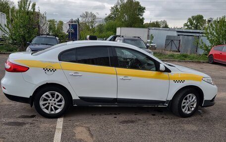 Renault Fluence I, 2015 год, 550 000 рублей, 2 фотография