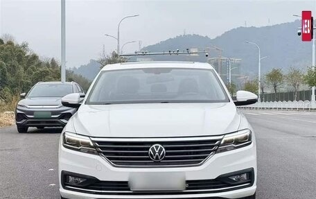 Volkswagen Lavida, 2022 год, 1 460 000 рублей, 2 фотография
