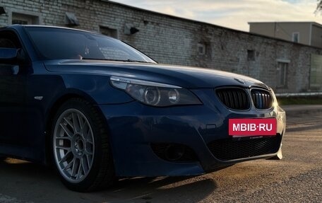 BMW 5 серия, 2004 год, 1 000 000 рублей, 8 фотография