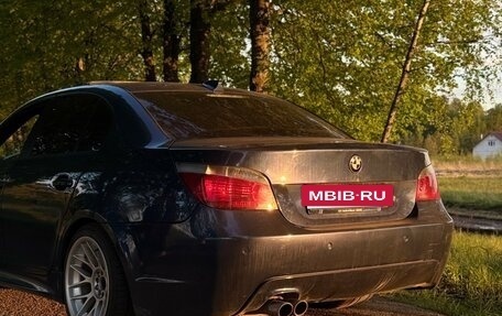 BMW 5 серия, 2004 год, 1 000 000 рублей, 13 фотография