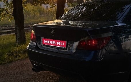 BMW 5 серия, 2004 год, 1 000 000 рублей, 10 фотография