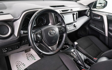 Toyota RAV4, 2017 год, 2 789 000 рублей, 7 фотография