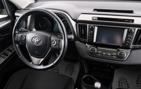 Toyota RAV4, 2017 год, 2 789 000 рублей, 8 фотография