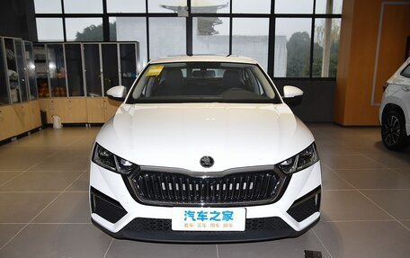 Skoda Octavia IV, 2025 год, 3 100 000 рублей, 2 фотография