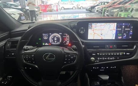 Lexus ES VII, 2021 год, 4 500 000 рублей, 5 фотография