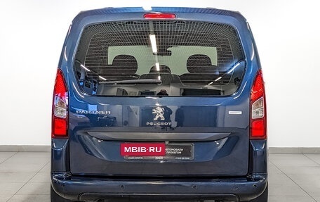 Peugeot Partner II рестайлинг 2, 2021 год, 2 225 000 рублей, 6 фотография