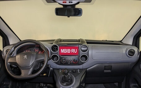 Peugeot Partner II рестайлинг 2, 2021 год, 2 225 000 рублей, 14 фотография