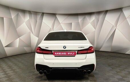 BMW 5 серия, 2017 год, 2 743 000 рублей, 4 фотография
