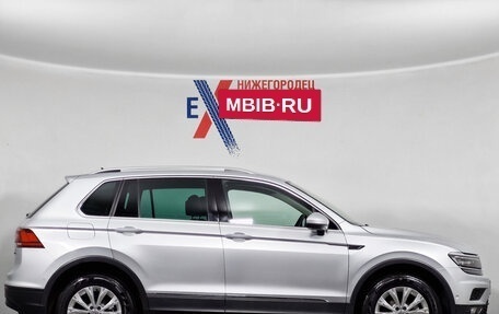 Volkswagen Tiguan II, 2017 год, 2 369 000 рублей, 3 фотография