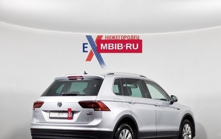 Volkswagen Tiguan II, 2017 год, 2 369 000 рублей, 4 фотография