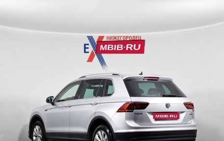 Volkswagen Tiguan II, 2017 год, 2 369 000 рублей, 6 фотография