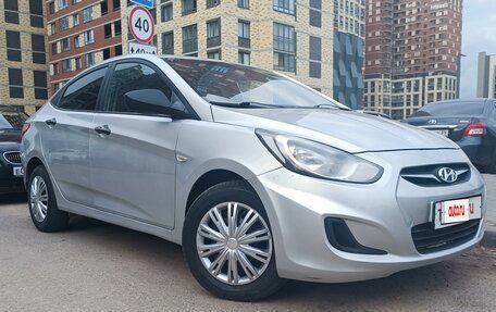 Hyundai Solaris II рестайлинг, 2013 год, 470 000 рублей, 2 фотография