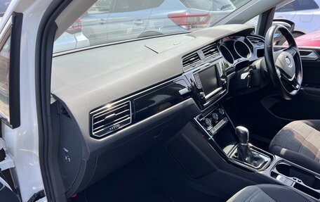 Volkswagen Touran III, 2016 год, 1 388 000 рублей, 8 фотография