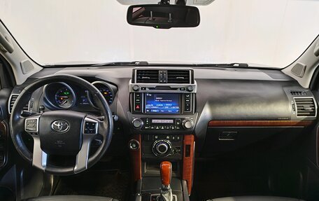 Toyota Land Cruiser Prado 150 рестайлинг 2, 2013 год, 3 489 000 рублей, 8 фотография