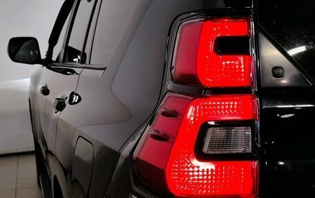 Toyota Land Cruiser Prado 150 рестайлинг 2, 2013 год, 3 489 000 рублей, 6 фотография