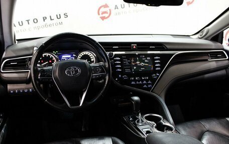 Toyota Camry, 2019 год, 3 229 000 рублей, 8 фотография
