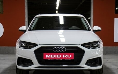Audi A4, 2022 год, 3 845 000 рублей, 2 фотография