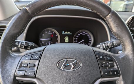 Hyundai Tucson III, 2018 год, 2 050 000 рублей, 14 фотография