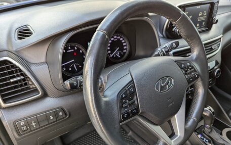 Hyundai Tucson III, 2018 год, 2 050 000 рублей, 13 фотография
