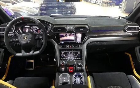 Lamborghini Urus I, 2024 год, 39 600 000 рублей, 6 фотография