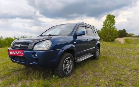 Hyundai Tucson III, 2006 год, 760 000 рублей, 3 фотография