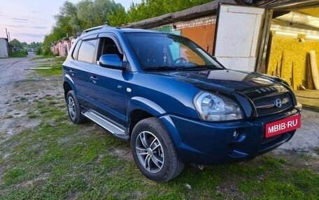 Hyundai Tucson III, 2006 год, 760 000 рублей, 2 фотография