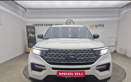 Ford Explorer VI, 2021 год, 2 410 000 рублей, 3 фотография