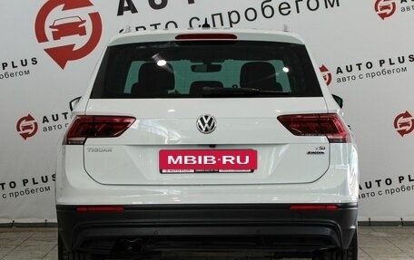 Volkswagen Tiguan II, 2017 год, 2 139 000 рублей, 5 фотография