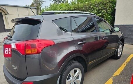 Toyota RAV4, 2013 год, 2 800 000 рублей, 2 фотография