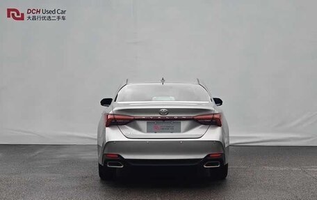 Toyota Avalon, 2024 год, 3 250 000 рублей, 4 фотография