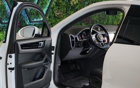 Porsche Cayenne III, 2022 год, 8 990 000 рублей, 7 фотография
