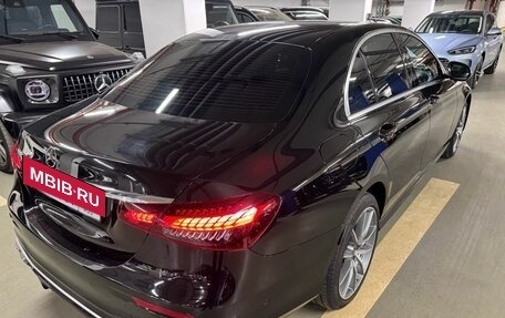Mercedes-Benz E-Класс, 2022 год, 5 450 000 рублей, 5 фотография
