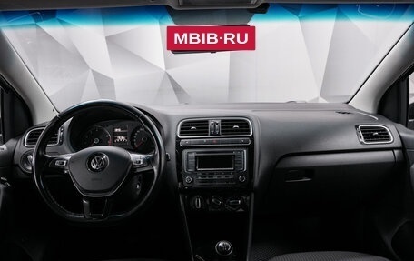Volkswagen Polo VI (EU Market), 2018 год, 1 035 000 рублей, 10 фотография